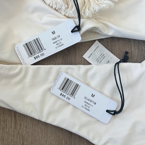 We wore what tassel bikini - Picture 4 of 4